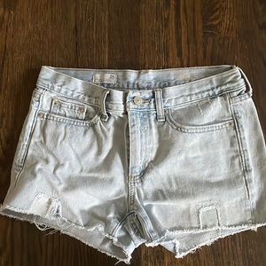 Gap slim cut offs